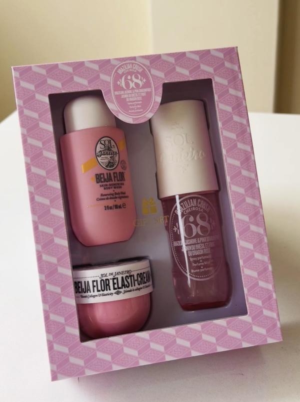 Dupe Kit Corporal En Caja Sol De Janeiro
