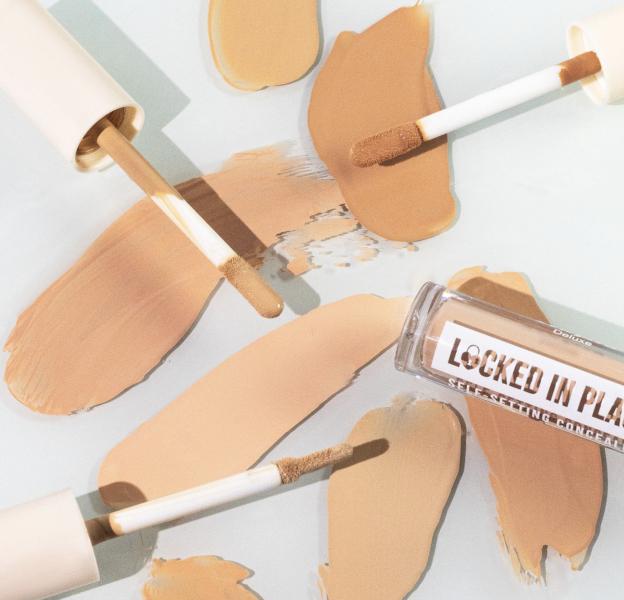 Corrector De Ojeras Loched In Place Italia Deluxe