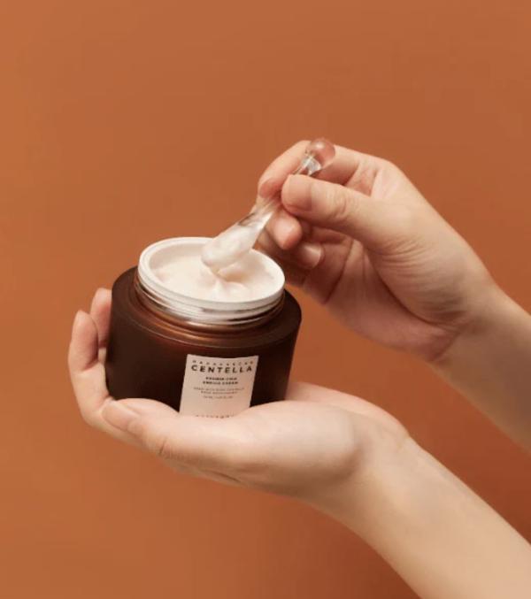 Crema Calmante Con Extracto Centella Asiática Skin1004