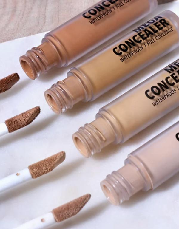 Corrector Mega Resistente Al Agua MOIRA