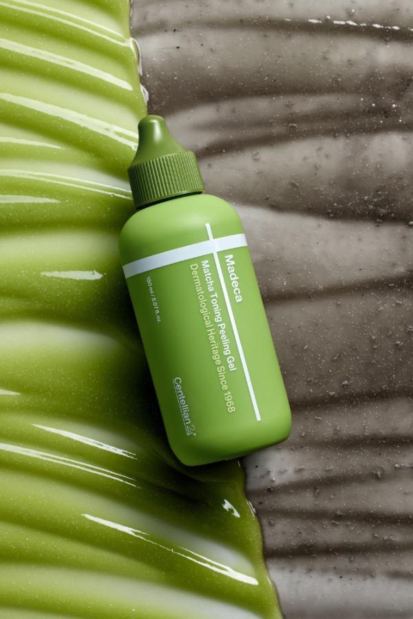 Gel Exfoliante Tonificante De Matcha Madeca 150ml Centellian24
